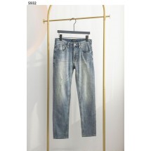 톰포드 SUMMER BLUE TAPERED FIT JEANS (국내배송)