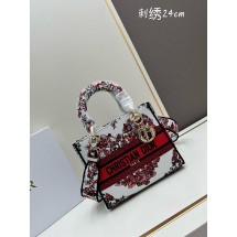 디올 레이디 라이트 백 (해외배송)