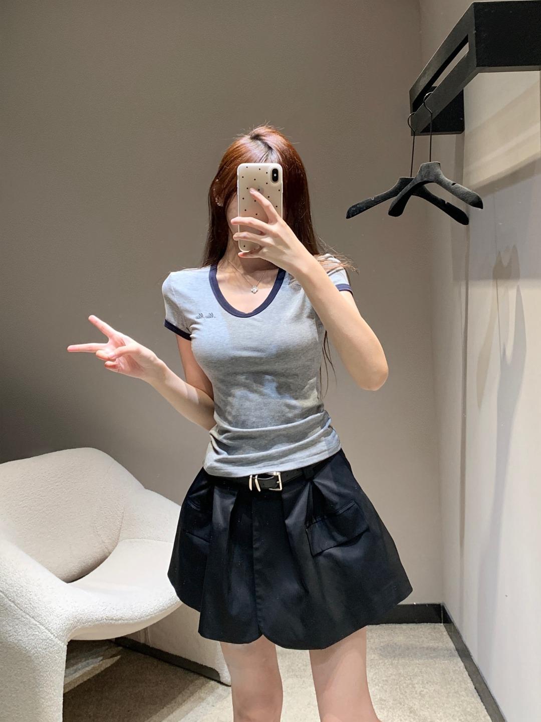 미우미우 봄 여름 반팔 티셔츠 (해외배송)