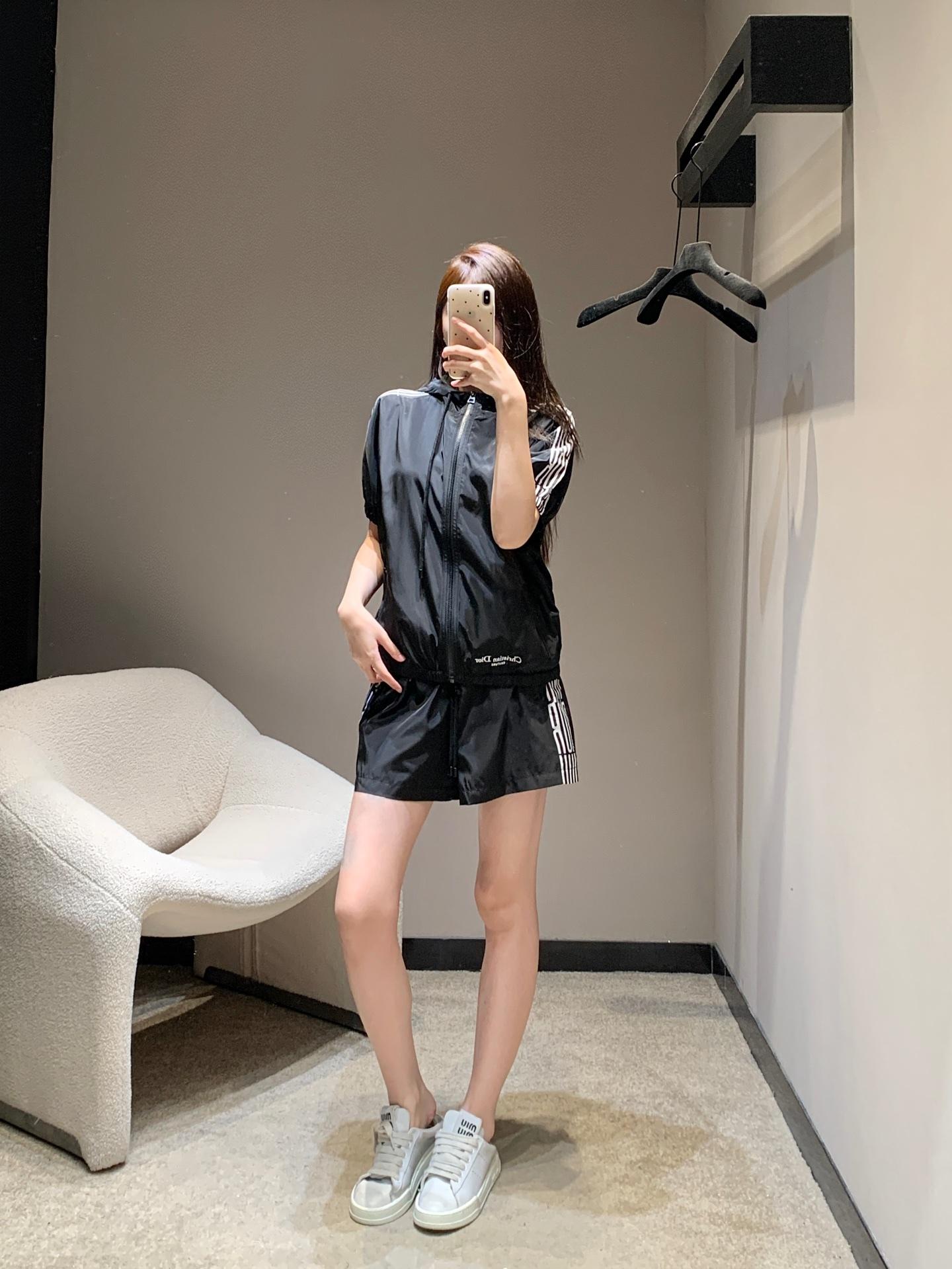 디올 후드 재킷과 반바지 세트 (해외배송)